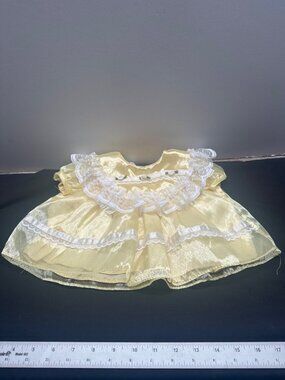 VTG Rose Cottage Baby Girl Yellow Satin & Lace Dress Size 0/3 Months Made In USA